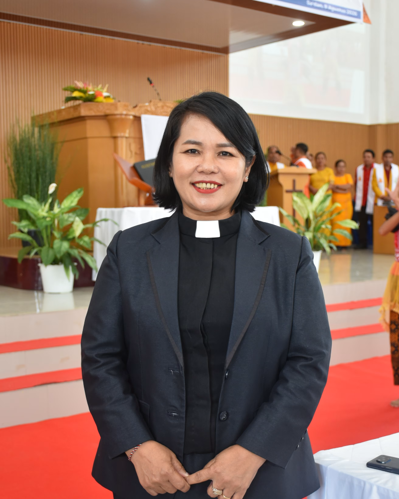 Pdt. Mery Tulak S.Th.